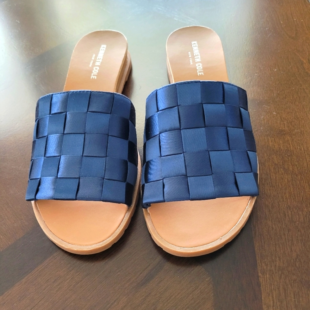 Kenneth Cole Joanne Sandals NWOT